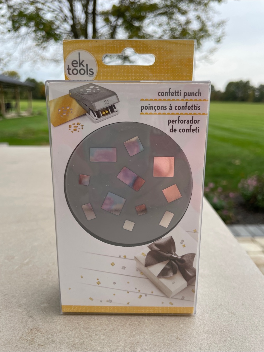 NWT American Crafts Confetti Punch - Confetti Maker